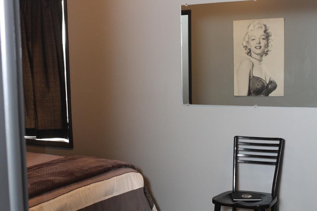 Lux Rooms 华莱士 外观 照片